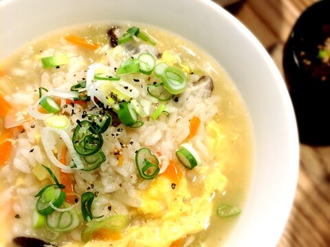 鶏ガラスープのふんわり卵雑炊